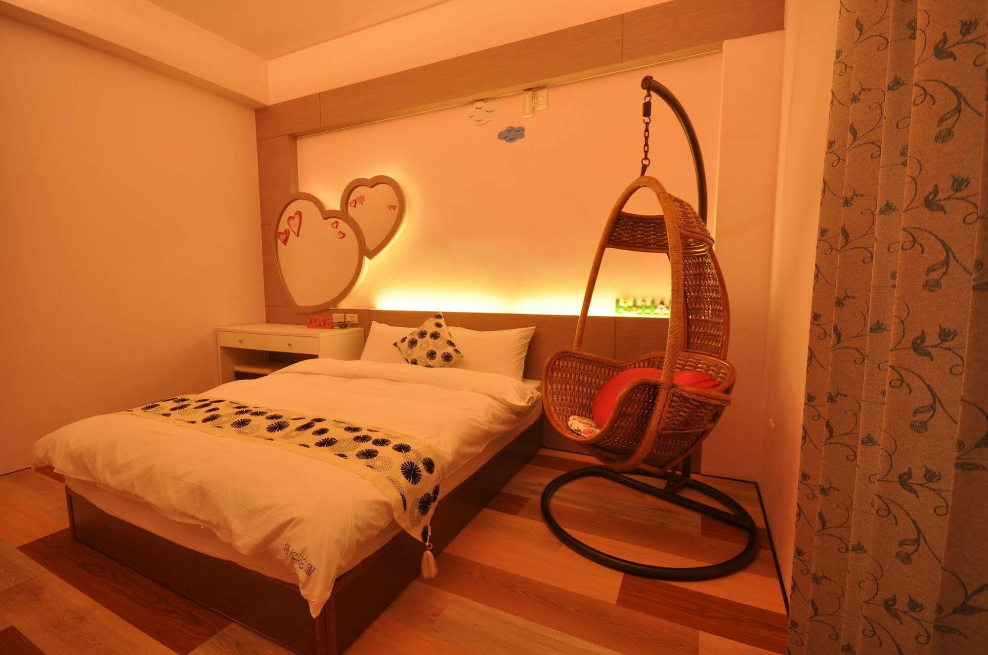 Yurong B&B Magong Exteriör bild